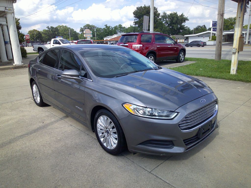 2013 Ford Fusion Image 2