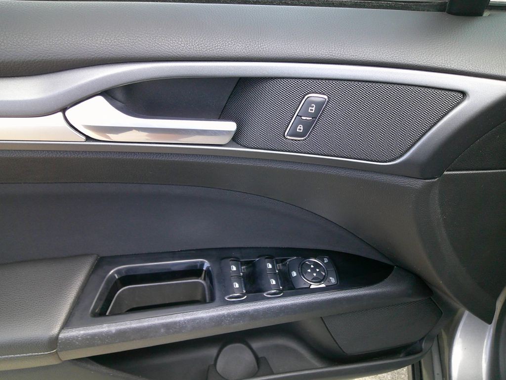 2013 Ford Fusion Image 18