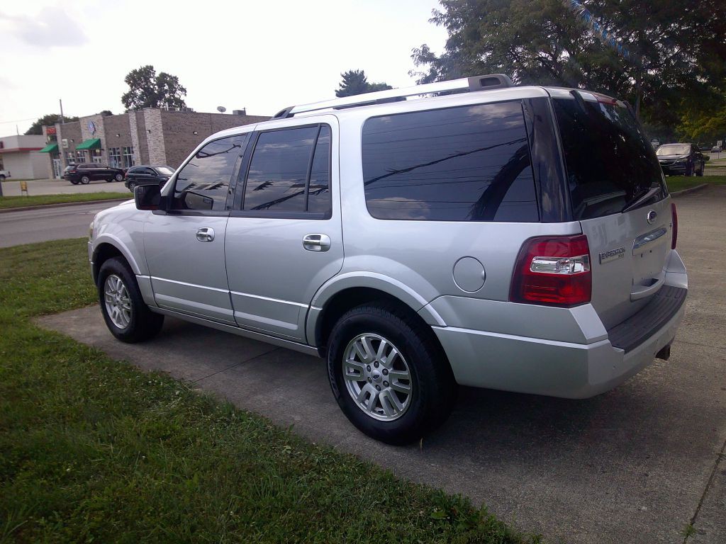 2012 Ford Expedition Image 2