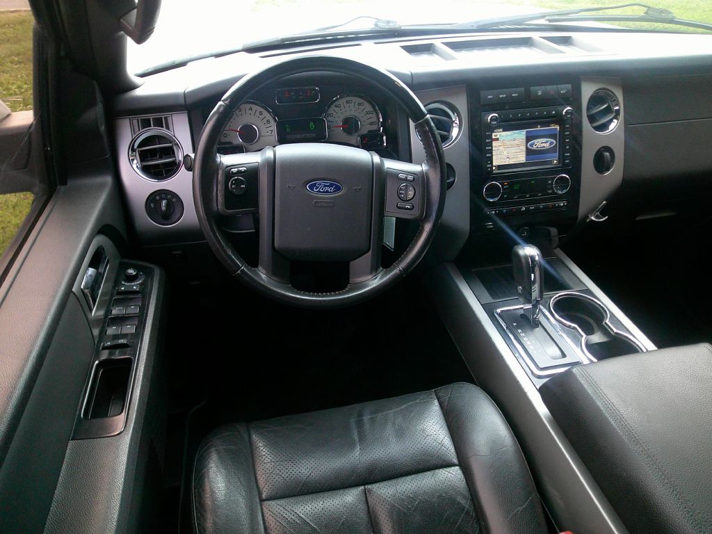 2012 Ford Expedition Image 17