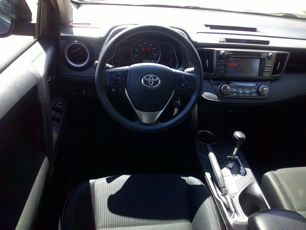 2014 Toyota Rav4 Image 18