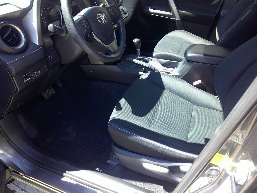 2014 Toyota Rav4 Image 19