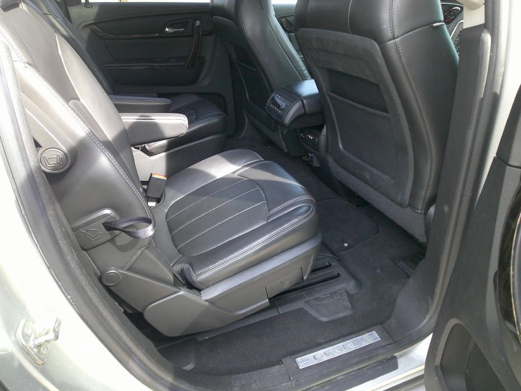 2014 GMC Acadia Image 4
