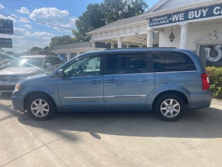 Image for 2011 Chrysler Town & Country Touring ID: 6883581