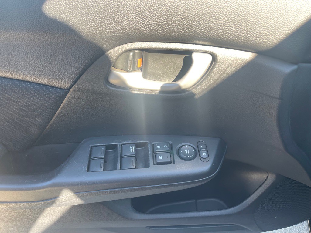 2013 Honda Civic Image 15