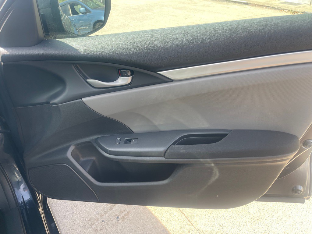 2016 Honda Civic Image 10