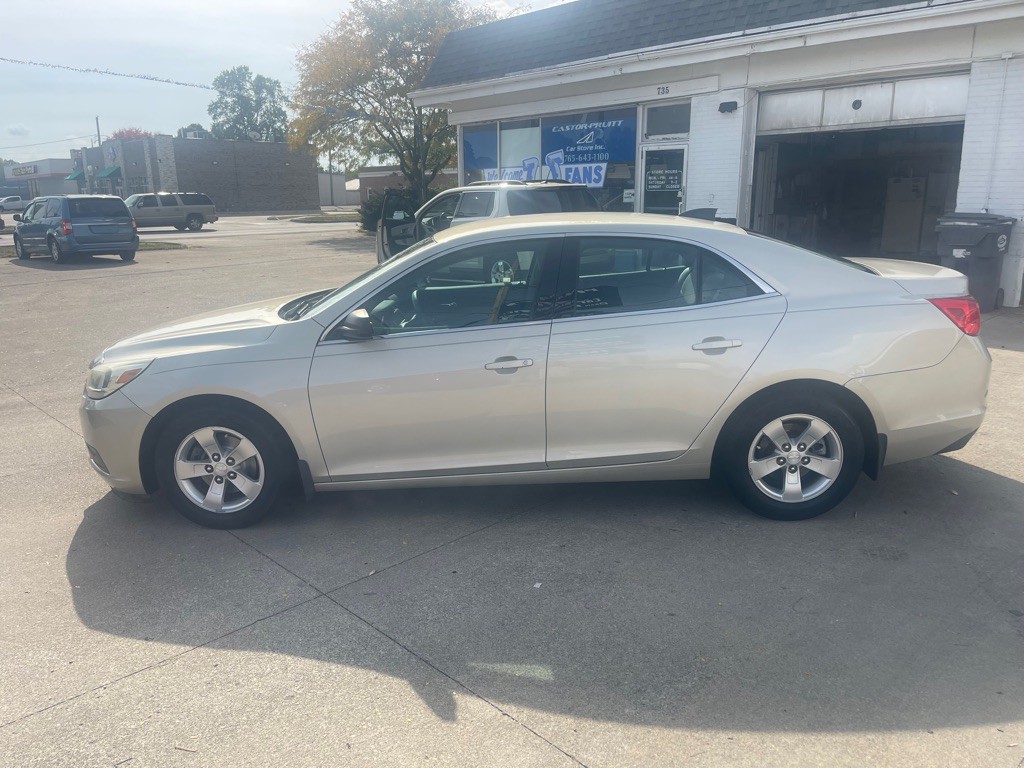 2015 Chevrolet Malibu Image 4