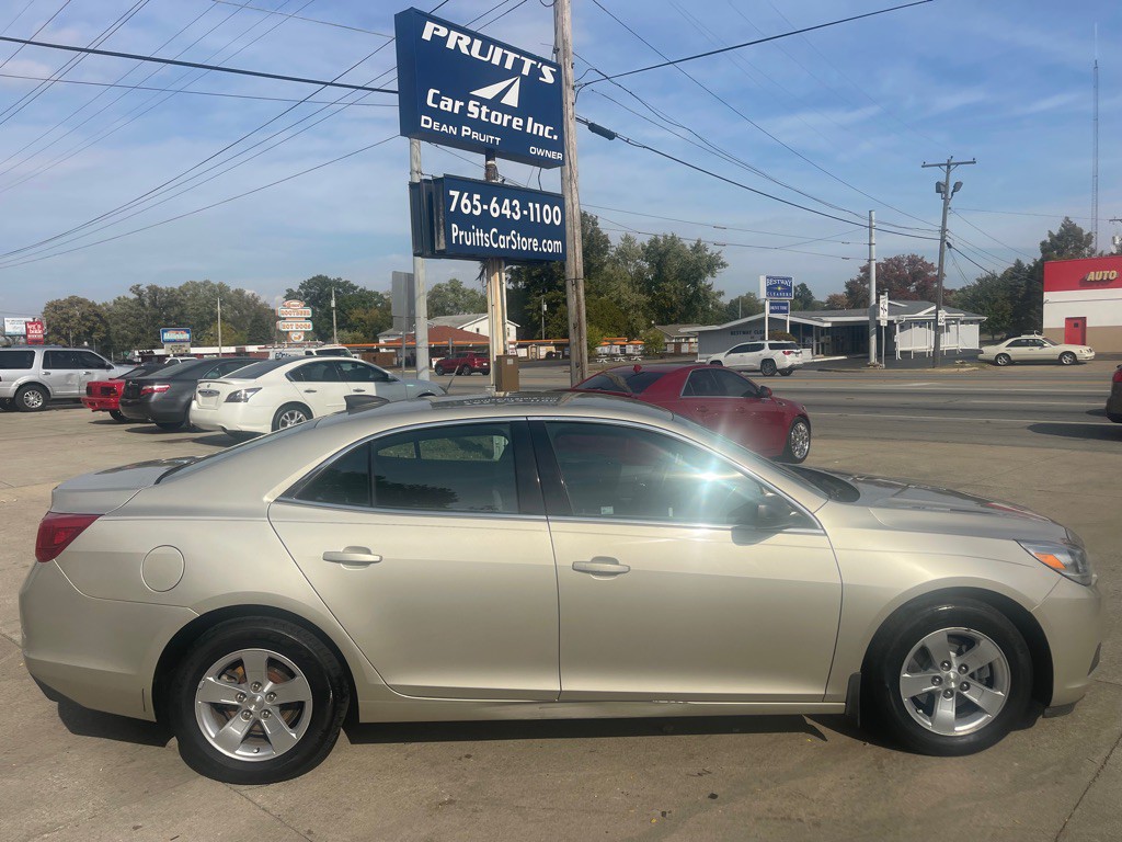2015 Chevrolet Malibu Image 8