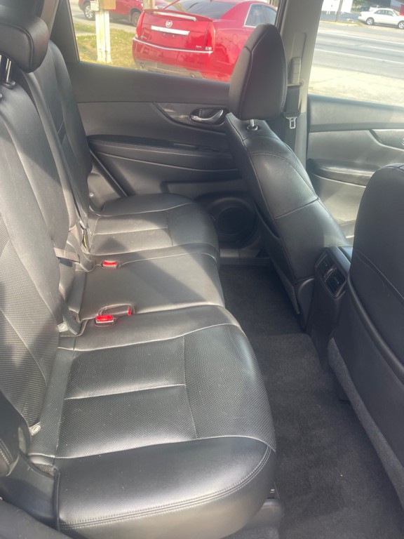 2016 Nissan Rogue Image 12