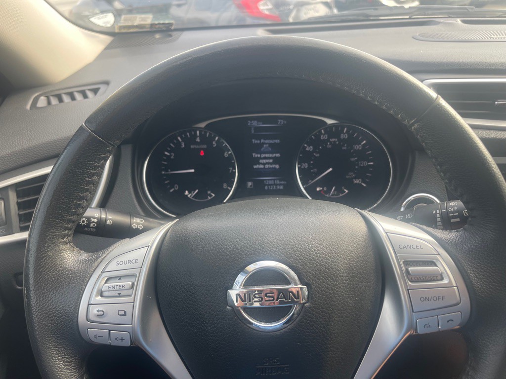 2016 Nissan Rogue Image 27