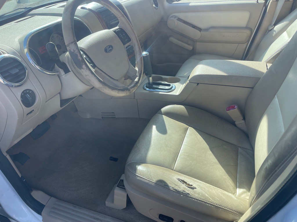 2006 Ford Explorer Image 19