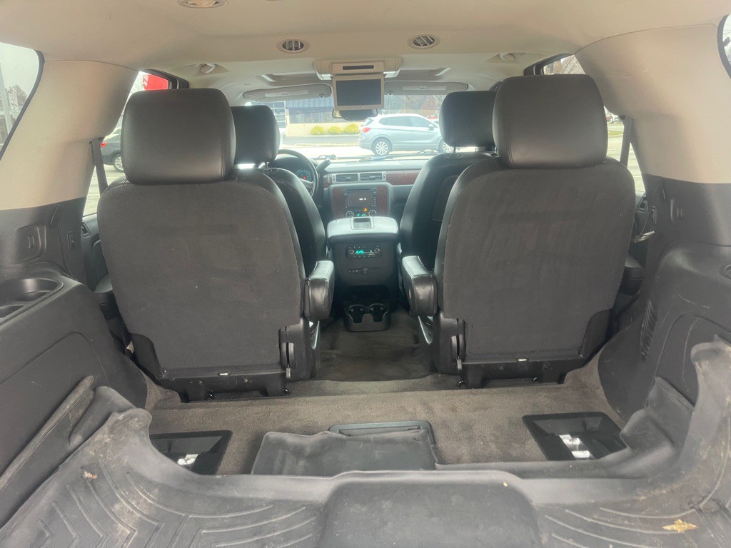 2011 Chevrolet Tahoe Image 14