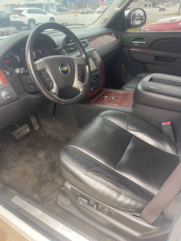 2011 Chevrolet Tahoe Image 18