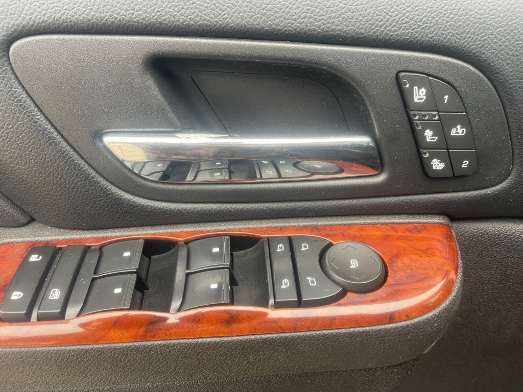 2011 Chevrolet Tahoe Image 19