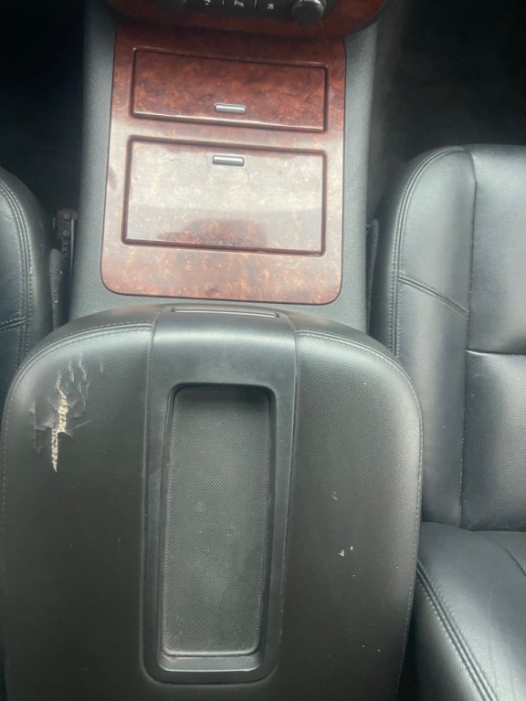 2011 Chevrolet Tahoe Image 20