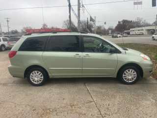 Image for 2009 Toyota Sienna CE ID: 7015754