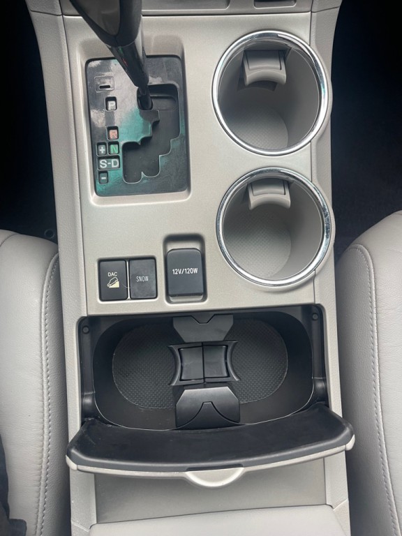 2011 Toyota Highlander Image 20