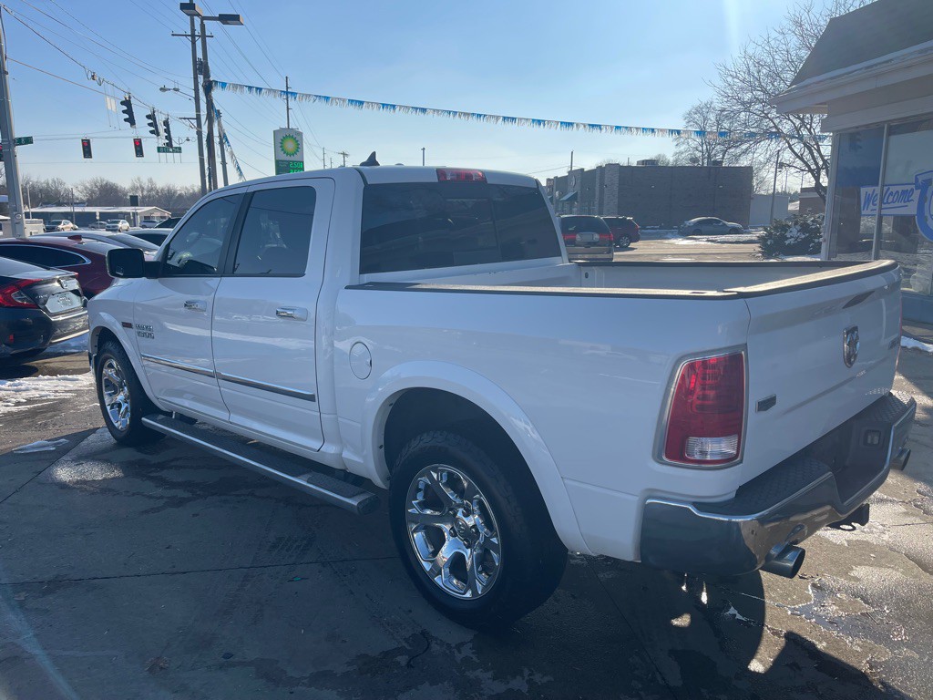 2015 RAM 1500 Image 6