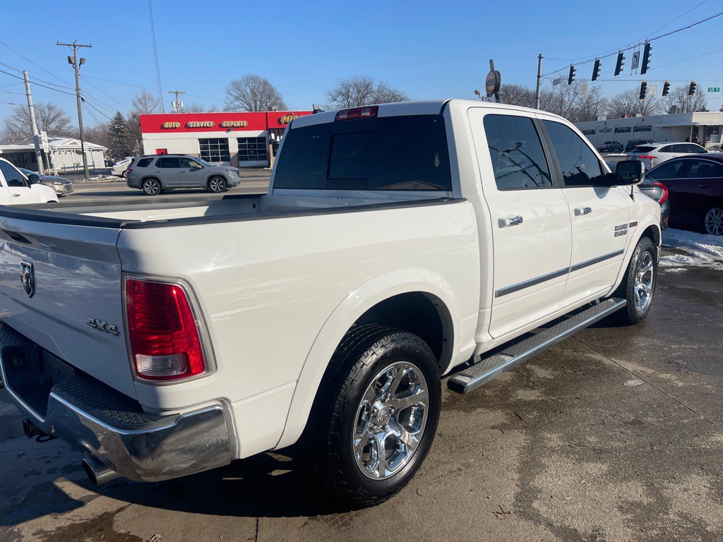 2015 RAM 1500 Image 9