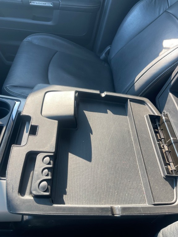 2015 RAM 1500 Image 28