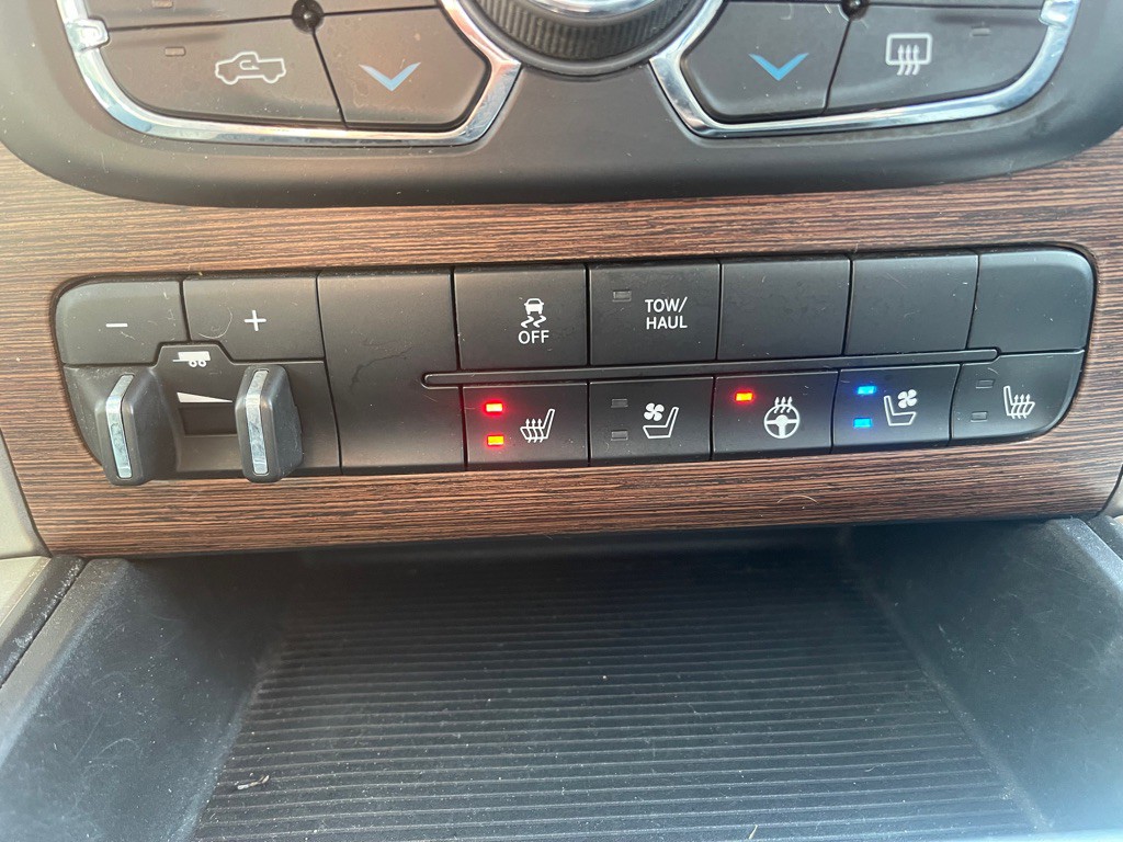 2015 RAM 1500 Image 31