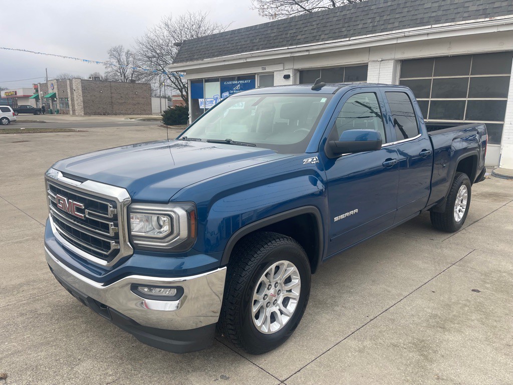 2018 GMC Sierra Image 1