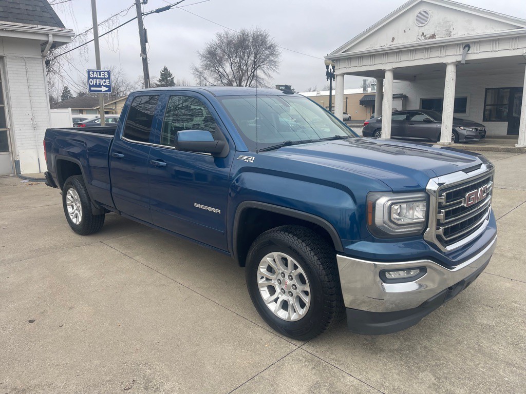 2018 GMC Sierra Image 3