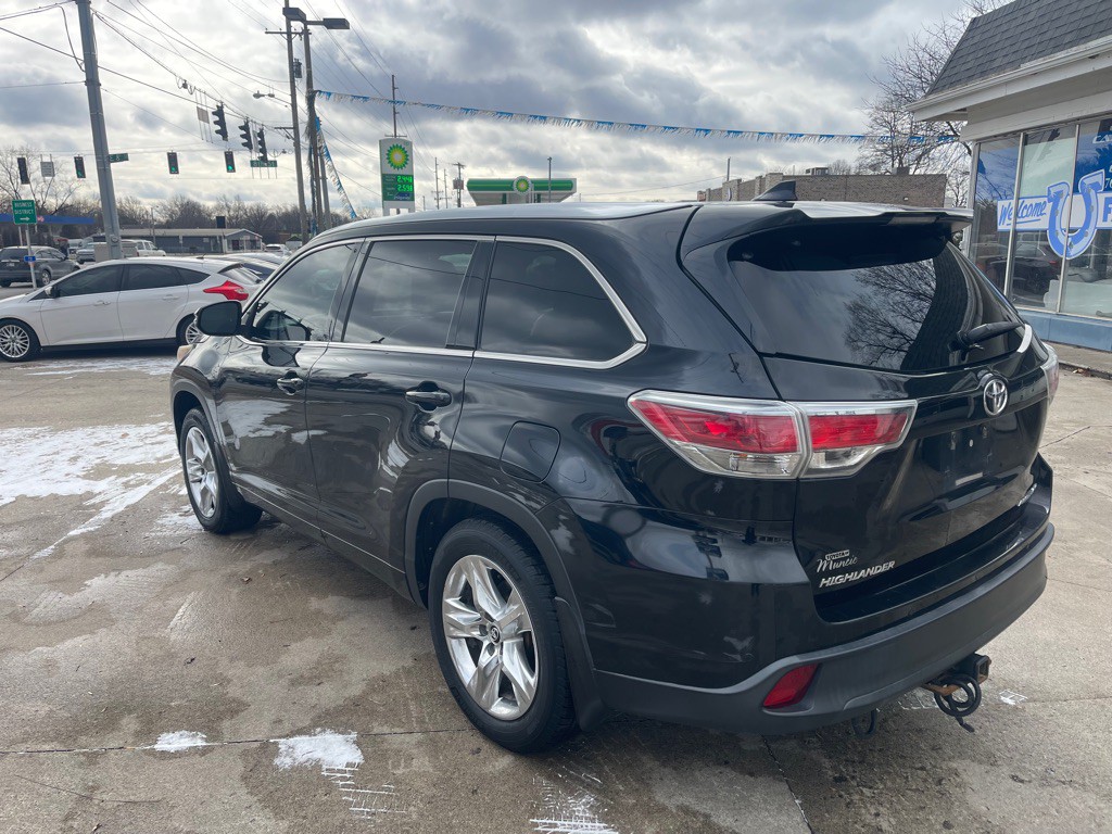 2016 Toyota Highlander Image 5