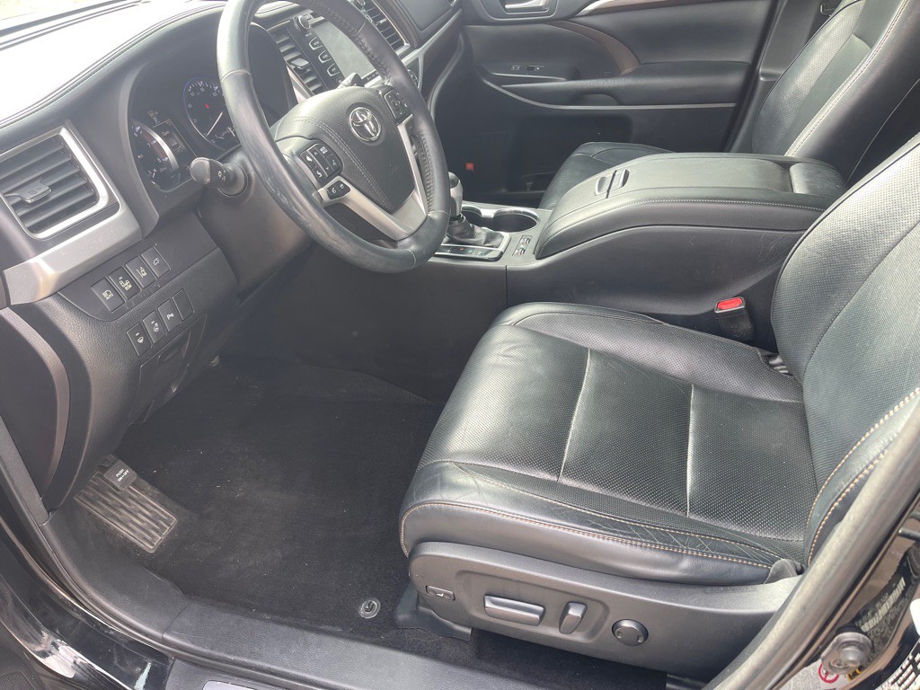 2016 Toyota Highlander Image 20