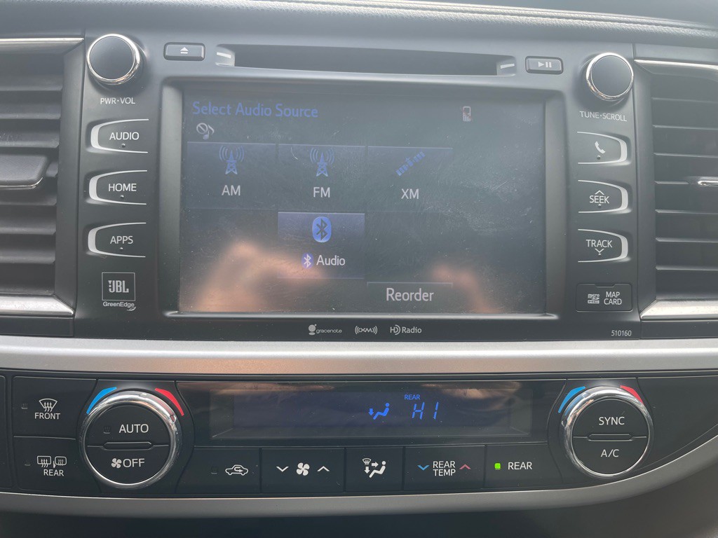 2016 Toyota Highlander Image 26