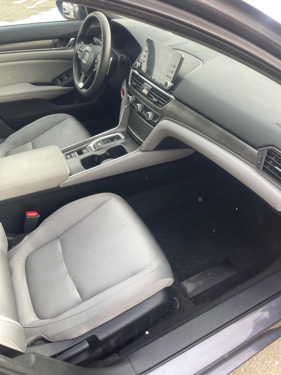 2018 Honda Accord Image 9