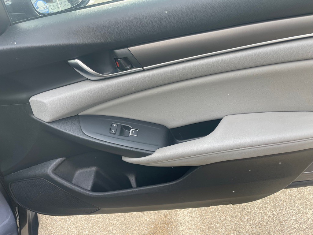 2018 Honda Accord Image 10