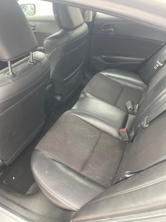 2013 Acura ILX Image 14