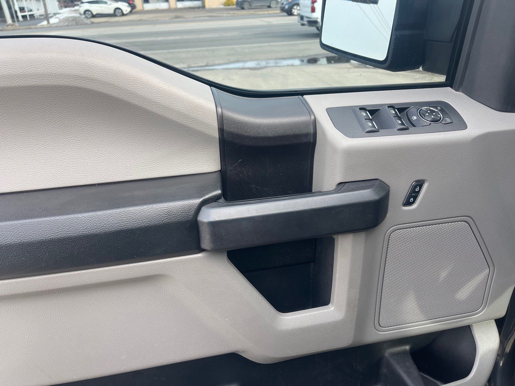 2016 Ford F-150 Image 17