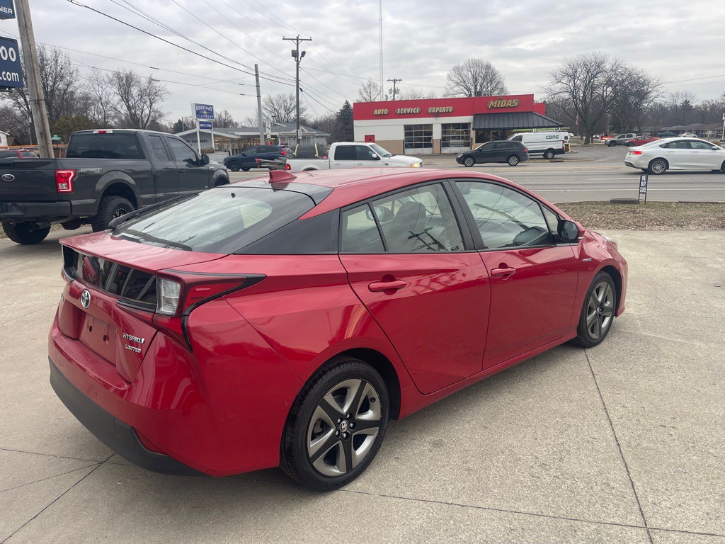 2019 Toyota Prius Image 3