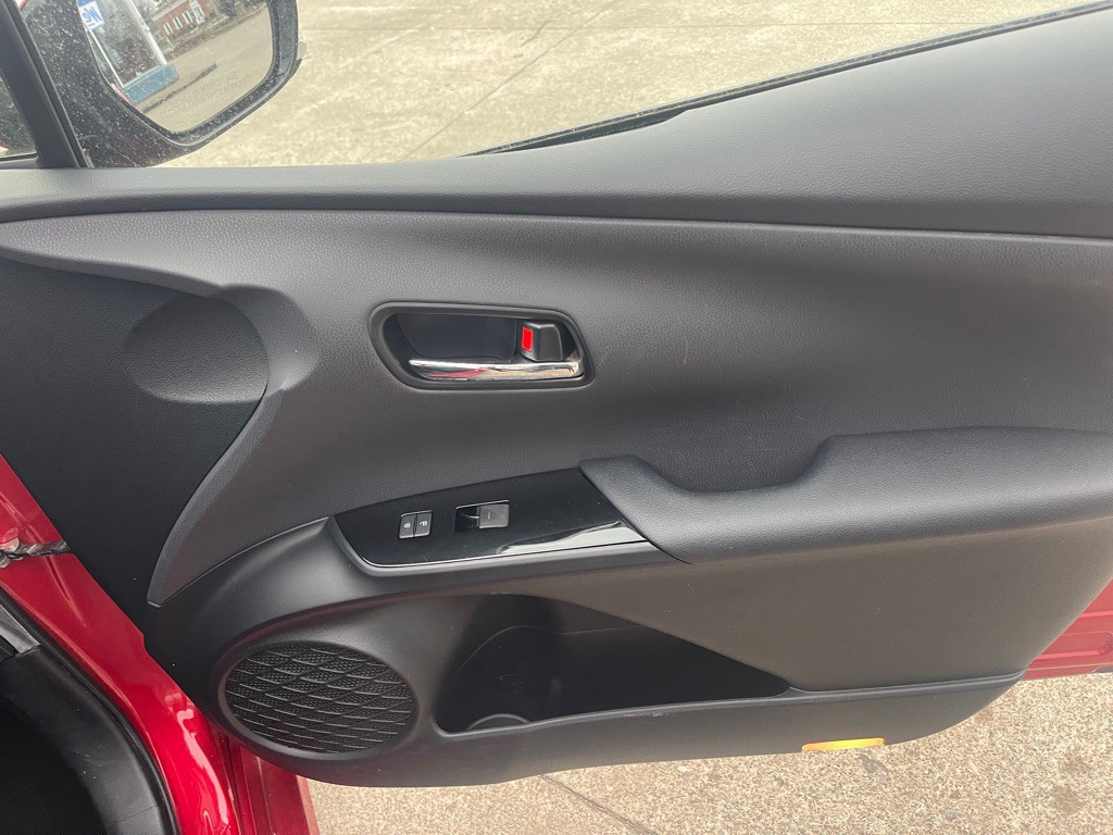 2019 Toyota Prius Image 9