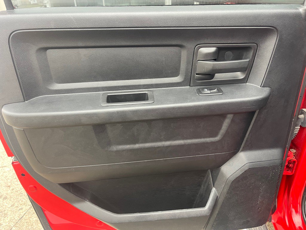 2014 RAM 1500 Image 16