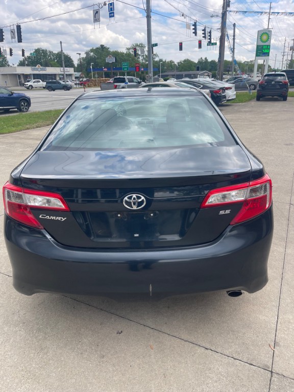 2013 Toyota Camry Image 6
