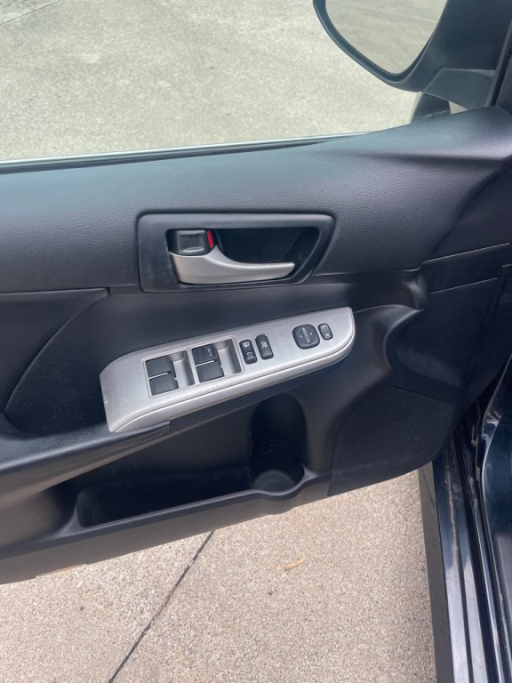 2013 Toyota Camry Image 16