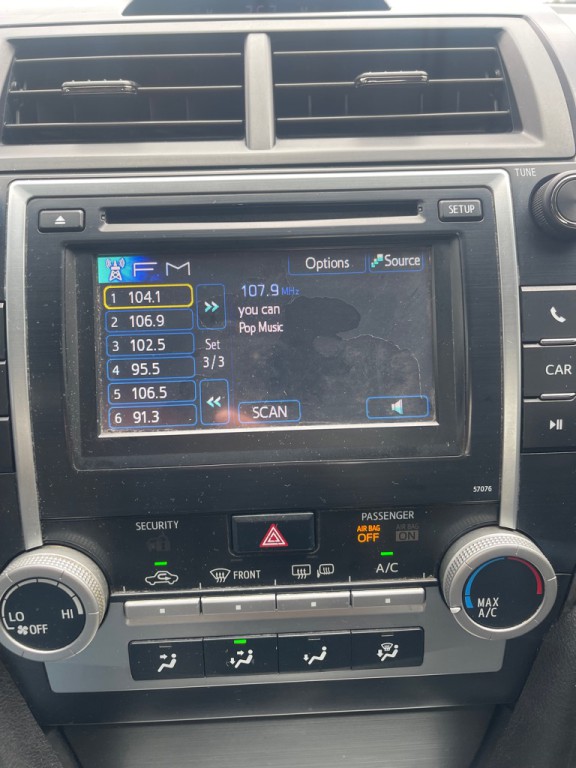 2013 Toyota Camry Image 18