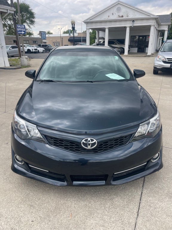 2013 Toyota Camry Image 3