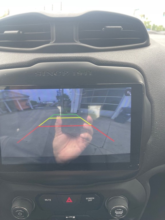2018 Jeep Renegade Image 22