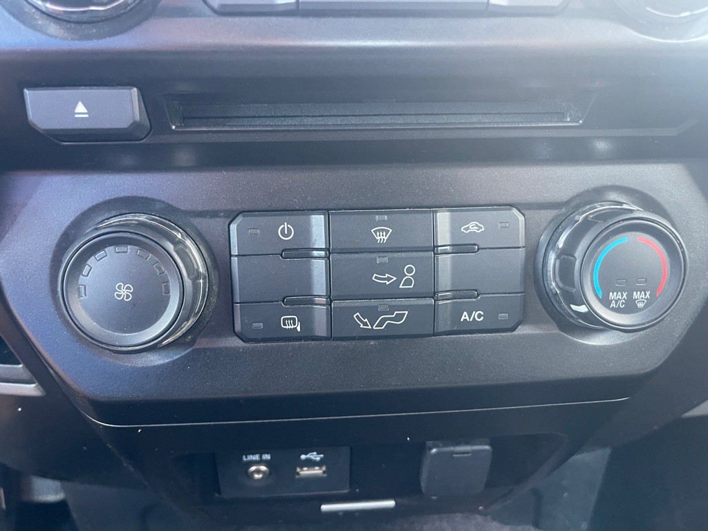 2015 Ford F-150 Image 18