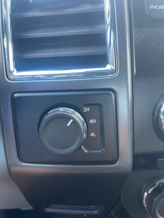 2015 Ford F-150 Image 21