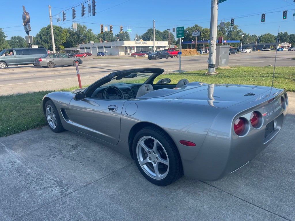 2000 Chevrolet Corvette Image 7