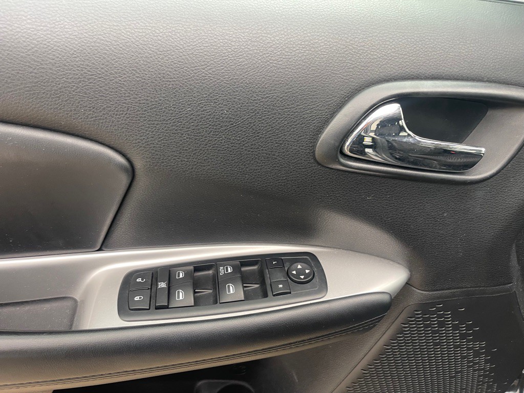 2015 Dodge Journey Image 16