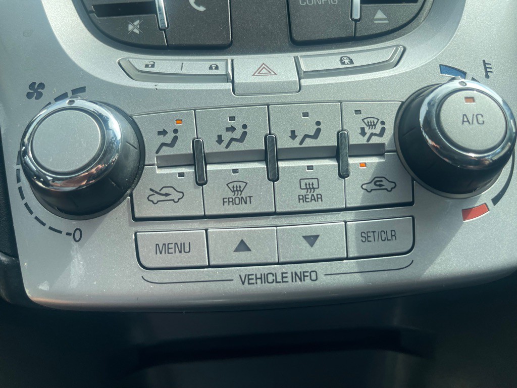 2015 Chevrolet Equinox Image 22