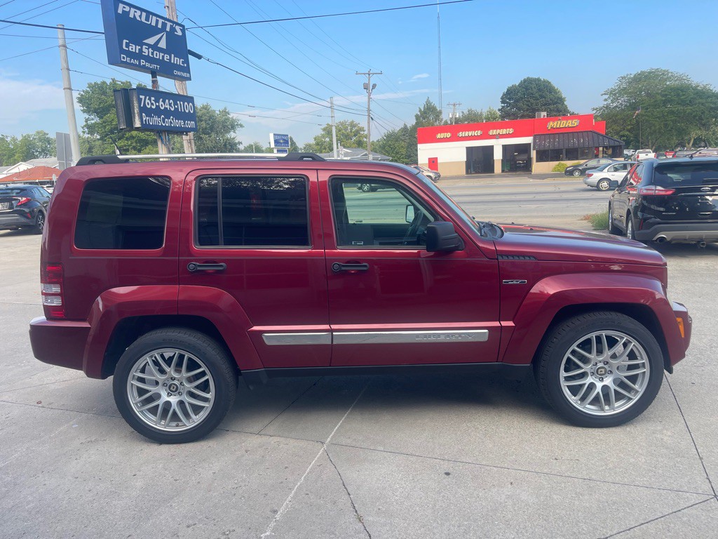 2012 Jeep Liberty Image 8