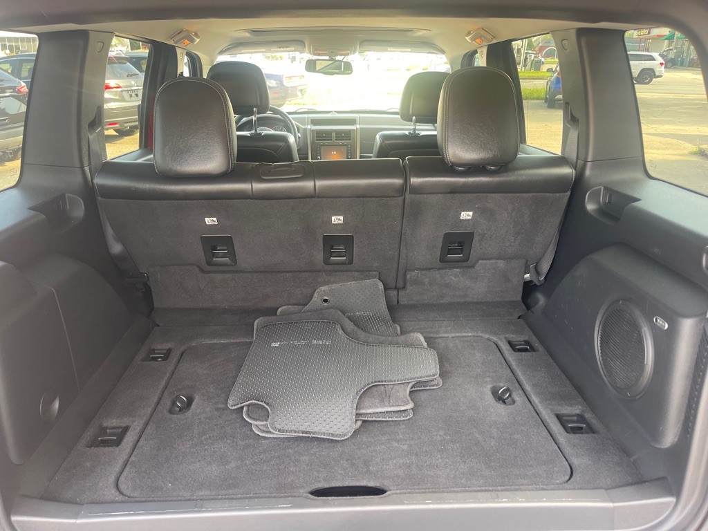 2012 Jeep Liberty Image 15