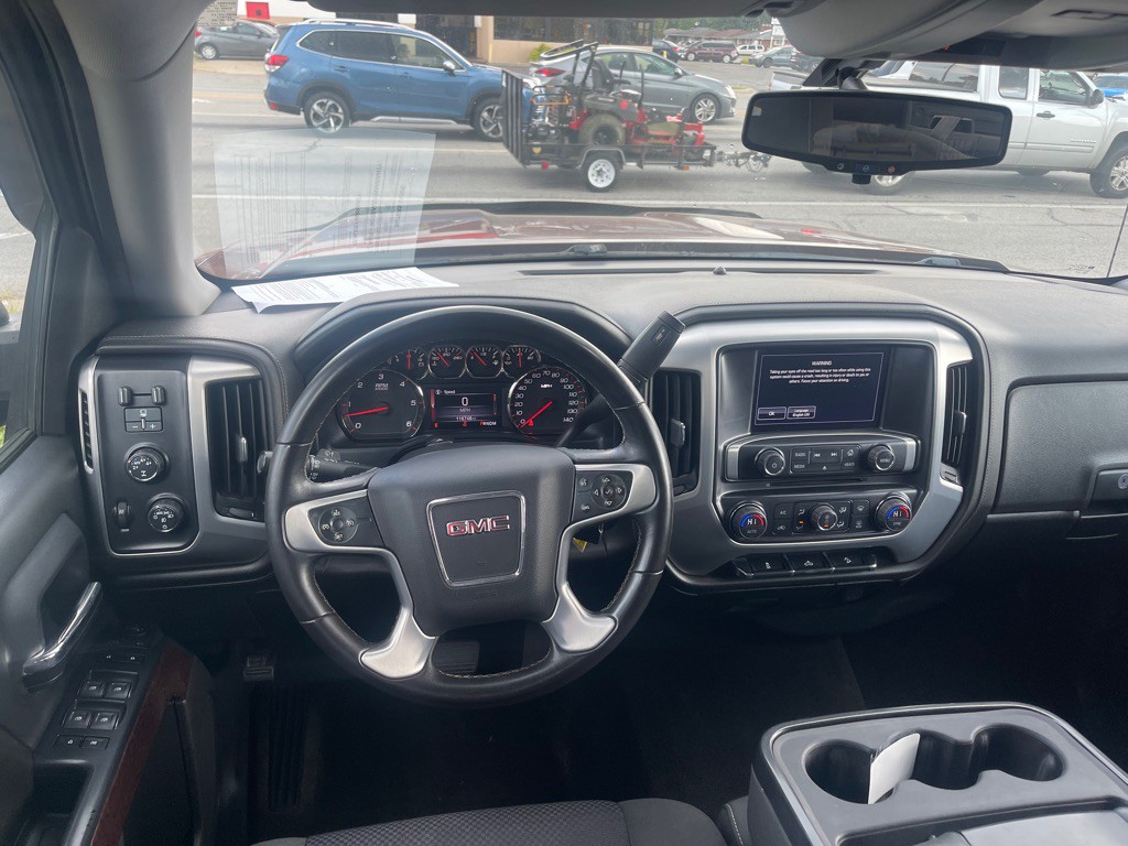 2015 GMC Sierra Image 16